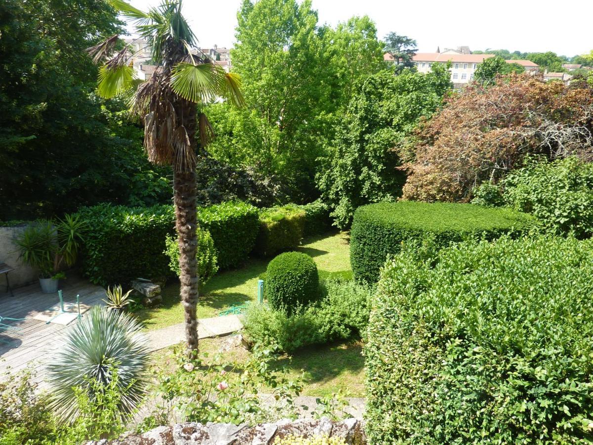 Beaux Chenes Bed & Breakfast Nérac Dış mekan fotoğraf